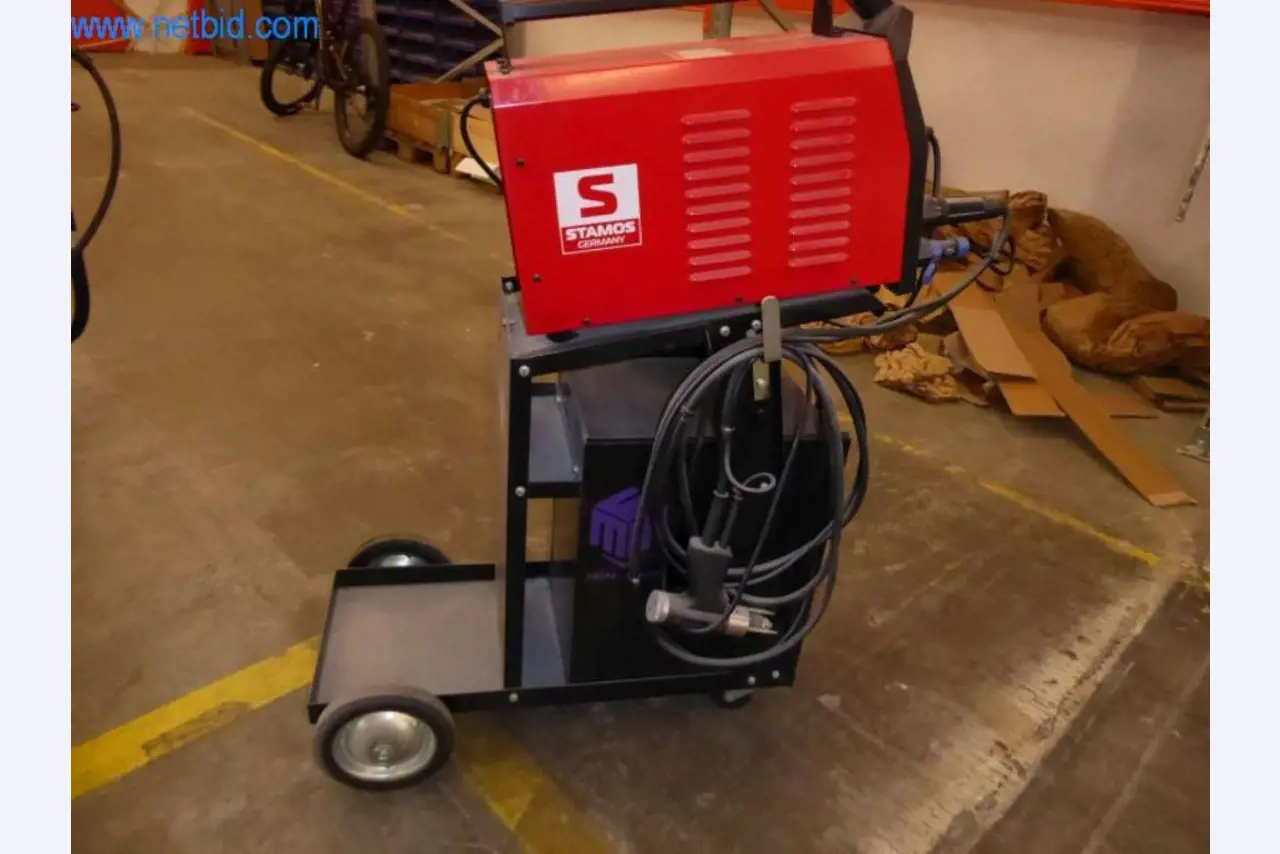 Máquinas para trabajar el metal, impresoras 3D y equipos de taller-6