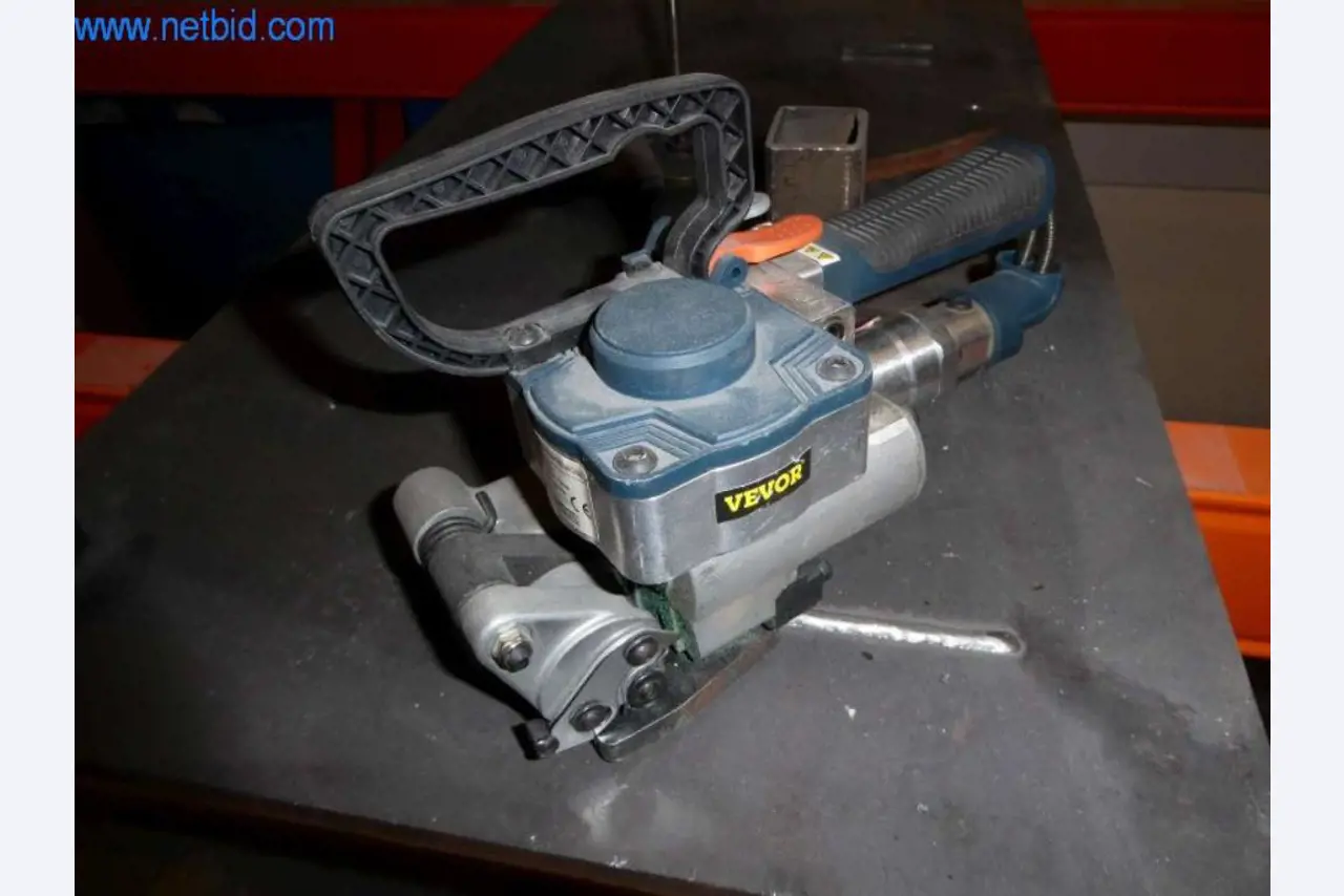 Kovoobráběcí stroje, 3D tiskárny a vybavení dílen-4