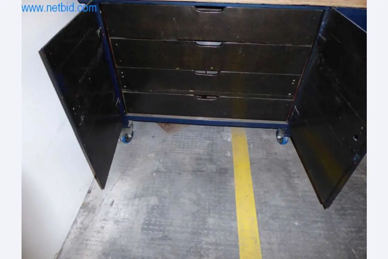 Máquinas para trabajar el metal, impresoras 3D y equipos de taller-3