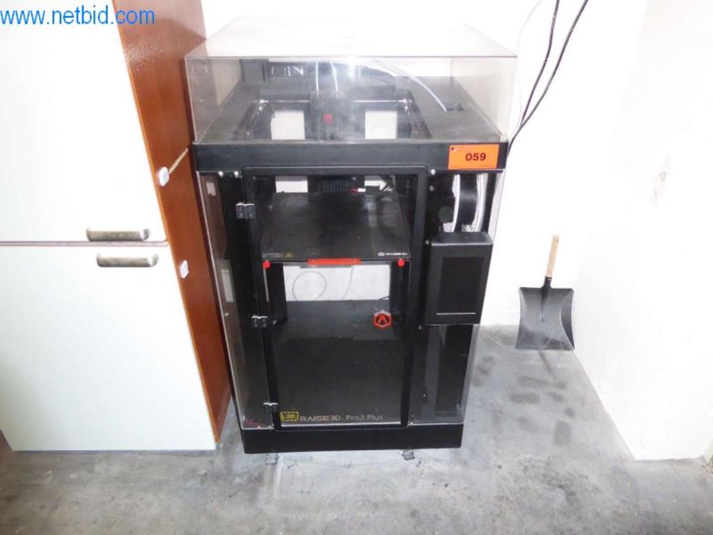 Máquinas para trabajar el metal, impresoras 3D y equipos de taller-1