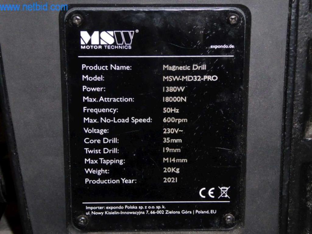 Máquinas para trabajar el metal, impresoras 3D y equipos de taller-4