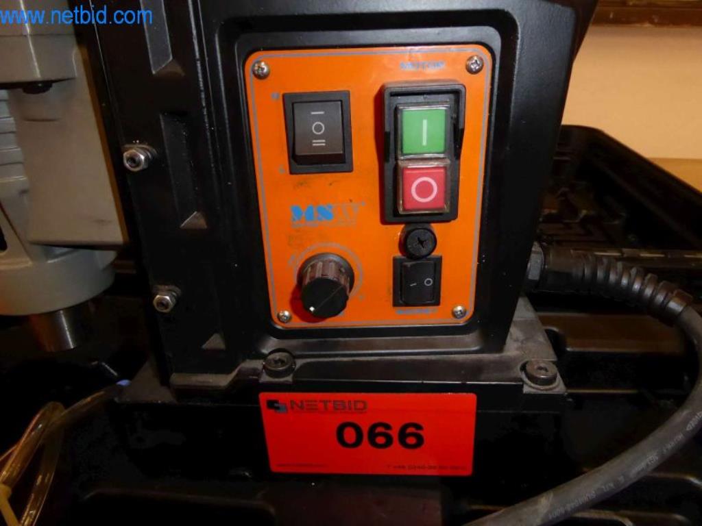 Máquinas para trabajar el metal, impresoras 3D y equipos de taller-6