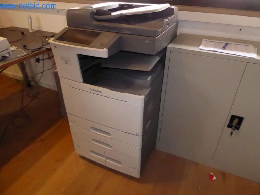 Máquinas para trabajar el metal, impresoras 3D y equipos de taller-1