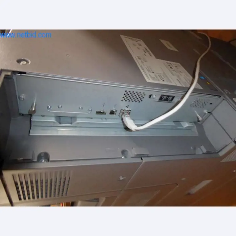 Máquinas para trabajar el metal, impresoras 3D y equipos de taller-6