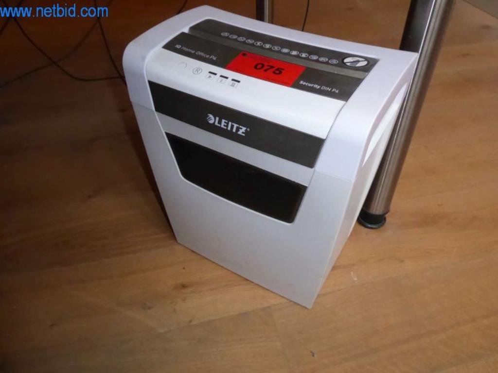 Máquinas para trabajar el metal, impresoras 3D y equipos de taller-1