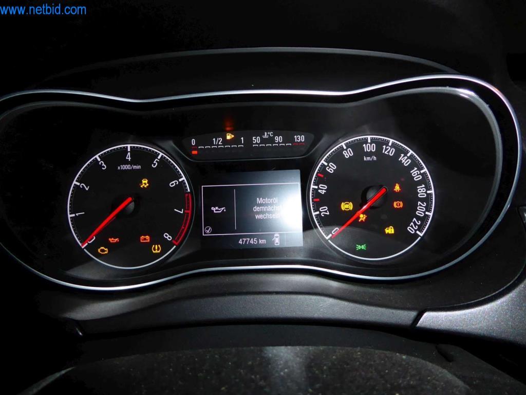 Wyposażenie biura dla firmy zarządzającej nieruchomościami-4