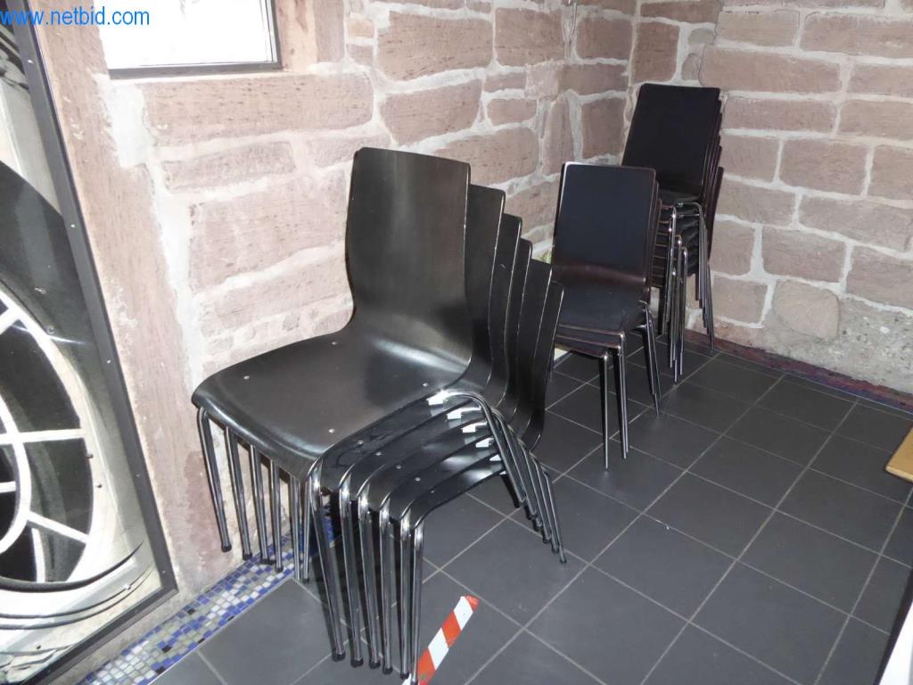 Vybavení kanceláří pro společnost spravující nemovitosti-3