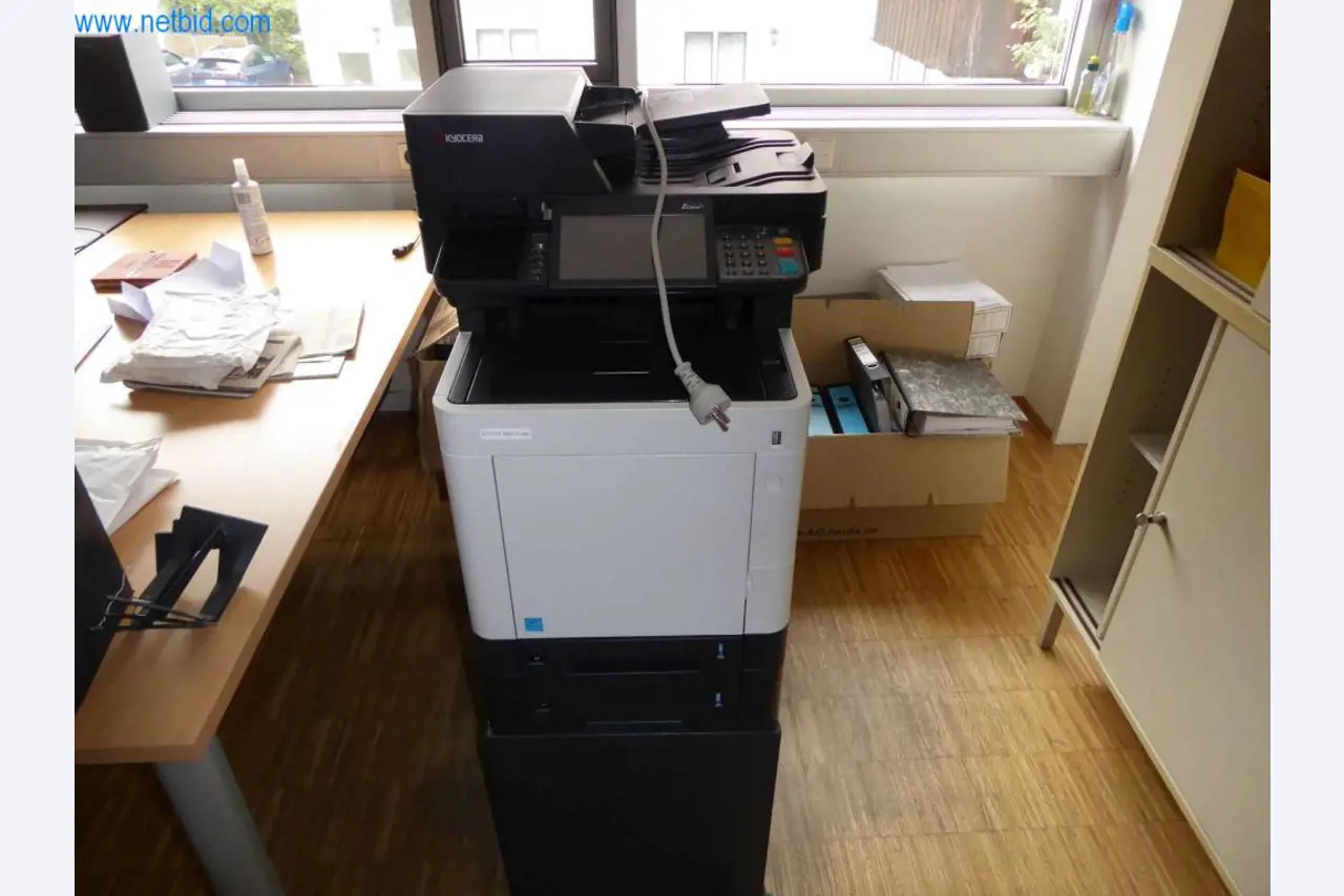 Vybavení kanceláří pro společnost spravující nemovitosti-3