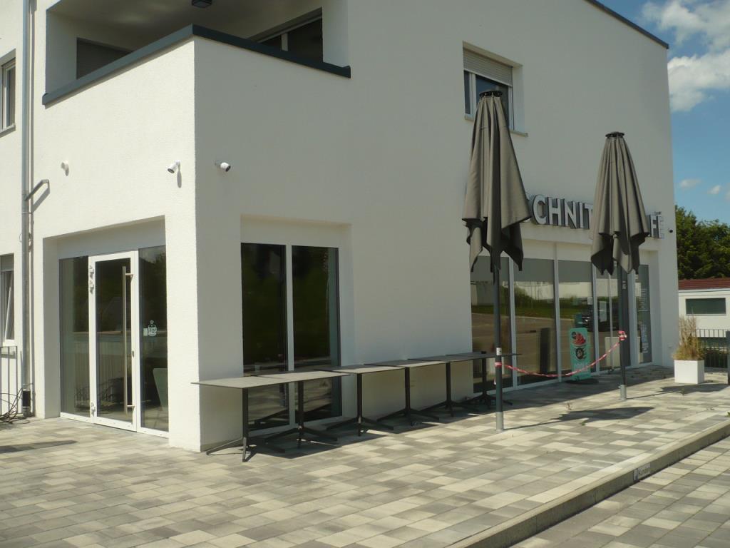 Complete sale of a bistro-cafe business with store fittings for baked goods-9