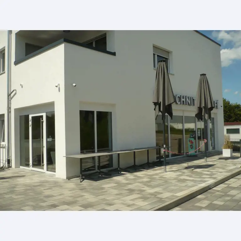 Popolna prodaja bistro-kavarne z opremo trgovine s pekovskimi izdelki-9