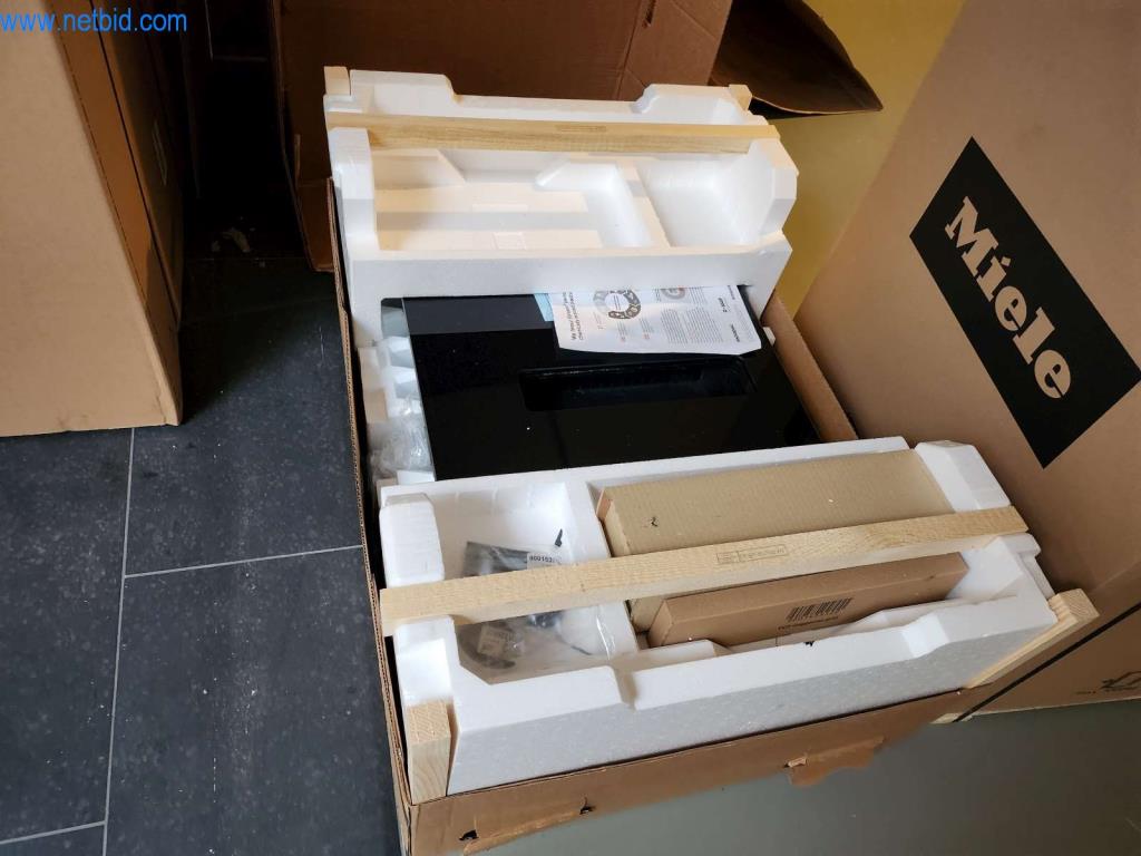 Kuchnie na wymiar, meble do salonu, meble łazienkowe, materiały dekoracyjne i kuchenne urządzenia elektryczne.-1