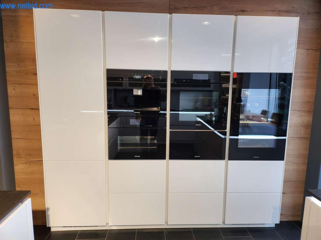 Einbauküchen, Wohnmöbel, Badmöbel, Dekorationsmaterial und Küchenelektrogeräte-10