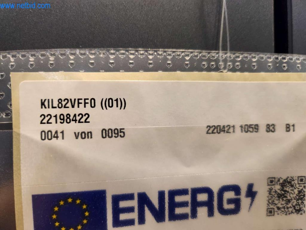 Kuchnie na wymiar, meble do salonu, meble łazienkowe, materiały dekoracyjne i kuchenne urządzenia elektryczne.-3