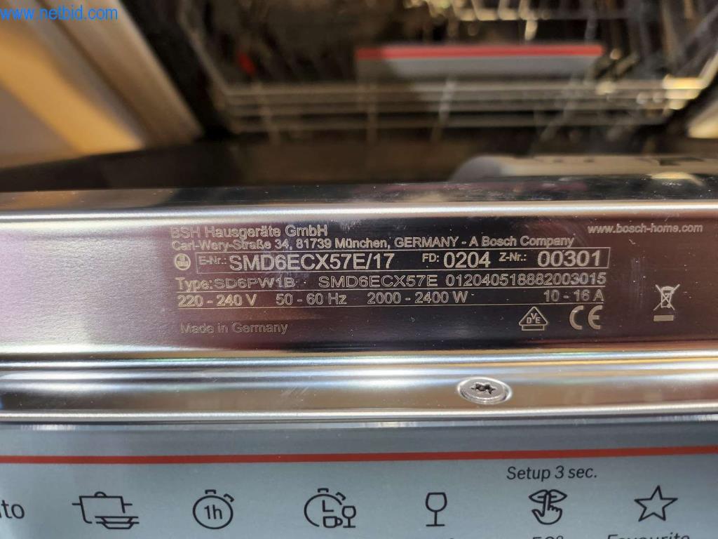 Kuchnie na wymiar, meble do salonu, meble łazienkowe, materiały dekoracyjne i kuchenne urządzenia elektryczne.-5