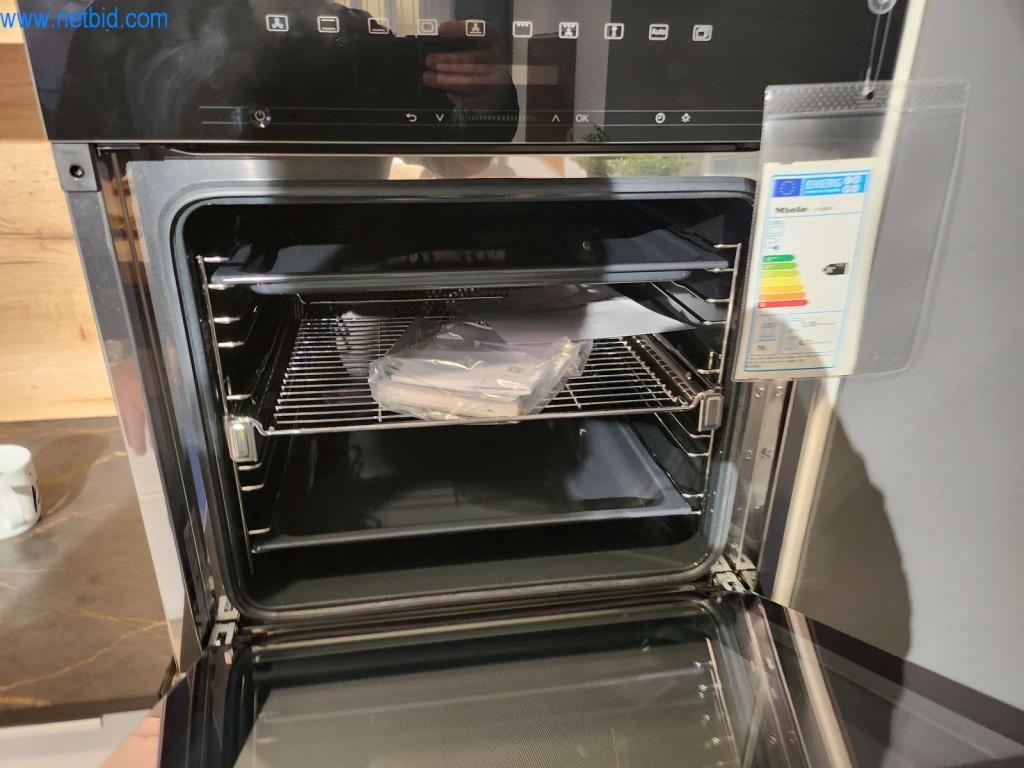 Kuchnie na wymiar, meble do salonu, meble łazienkowe, materiały dekoracyjne i kuchenne urządzenia elektryczne.-6