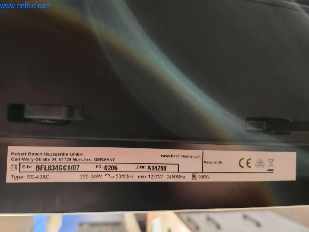 Kuchnie na wymiar, meble do salonu, meble łazienkowe, materiały dekoracyjne i kuchenne urządzenia elektryczne.-3