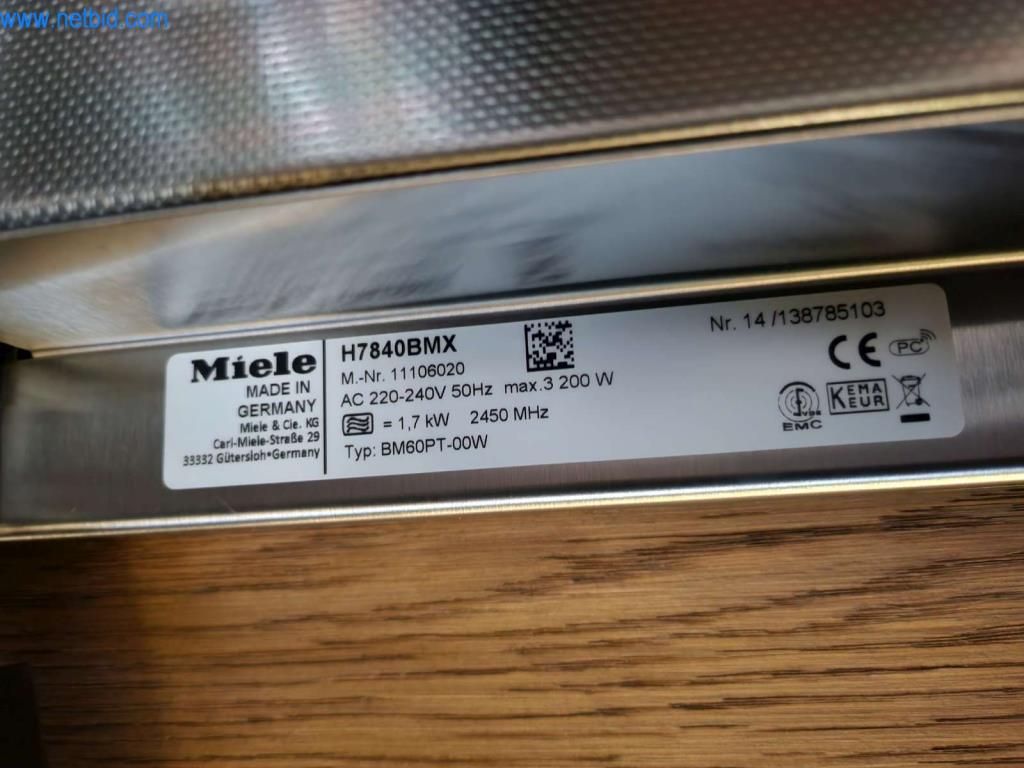 Vestavěné kuchyně, nábytek do obývacího pokoje, koupelnový nábytek, dekorační materiály a kuchyňské elektrospotřebiče-8