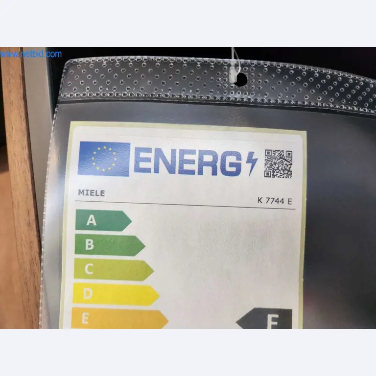 Ingerichte keukens, woonkamermeubels, badkamermeubels, decoratiemateriaal en elektrische keukenapparaten-6