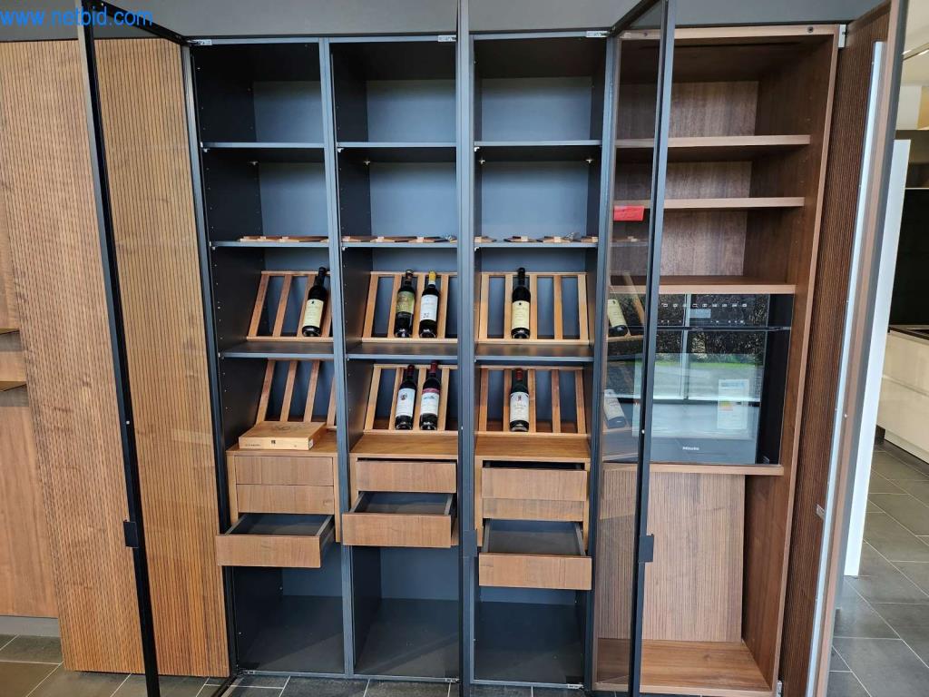 Vestavěné kuchyně, nábytek do obývacího pokoje, koupelnový nábytek, dekorační materiály a kuchyňské elektrospotřebiče-7