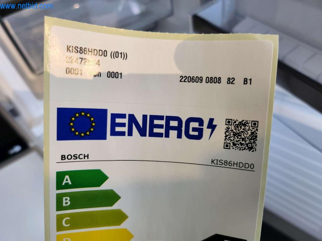 Kuchnie na wymiar, meble do salonu, meble łazienkowe, materiały dekoracyjne i kuchenne urządzenia elektryczne.-7