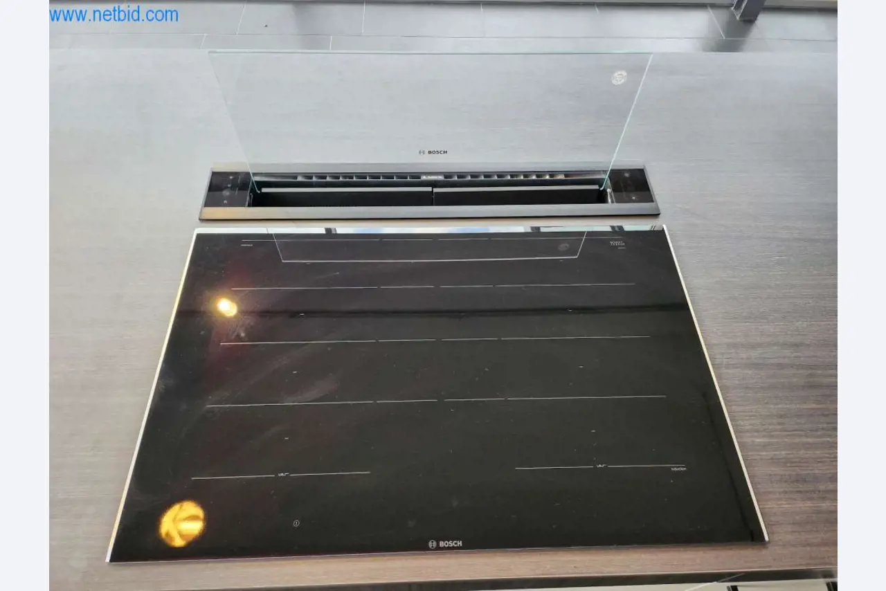 Einbauküchen, Wohnmöbel, Badmöbel, Dekorationsmaterial und Küchenelektrogeräte-8