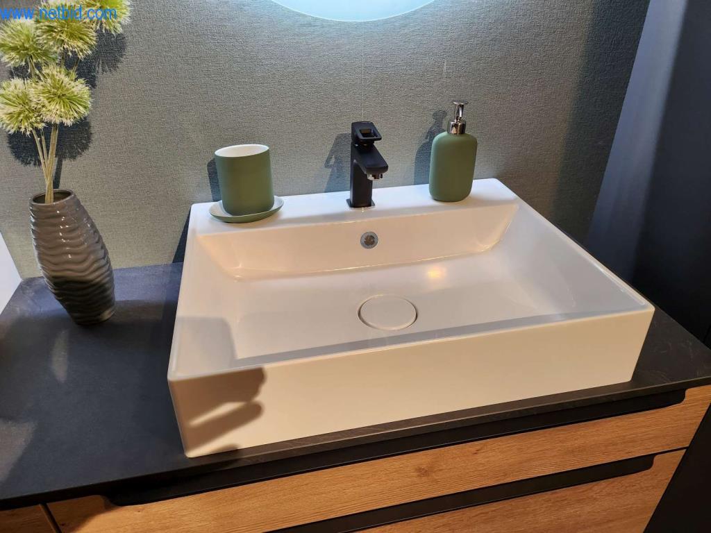 Kuchnie na wymiar, meble do salonu, meble łazienkowe, materiały dekoracyjne i kuchenne urządzenia elektryczne.-5