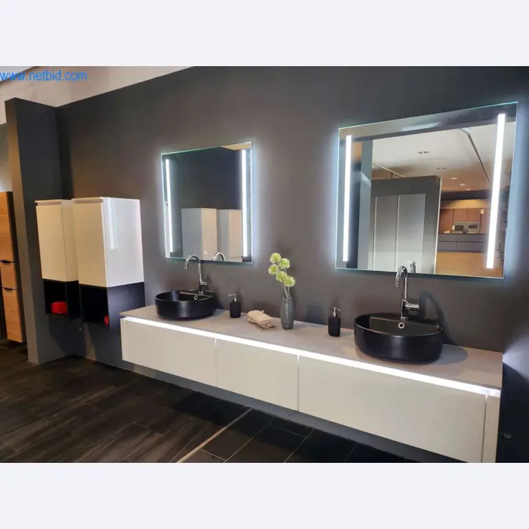 Vestavěné kuchyně, nábytek do obývacího pokoje, koupelnový nábytek, dekorační materiály a kuchyňské elektrospotřebiče-1