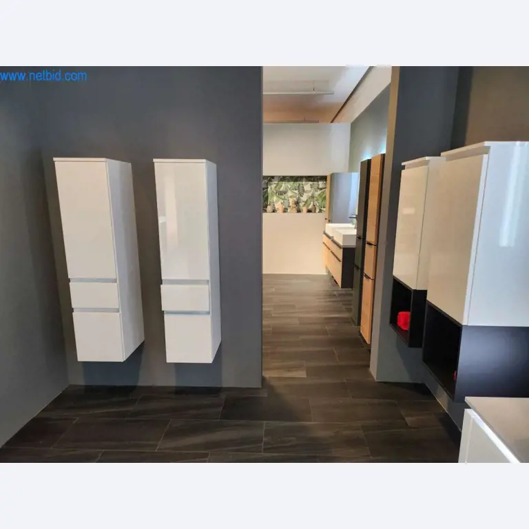 Vestavěné kuchyně, nábytek do obývacího pokoje, koupelnový nábytek, dekorační materiály a kuchyňské elektrospotřebiče-2