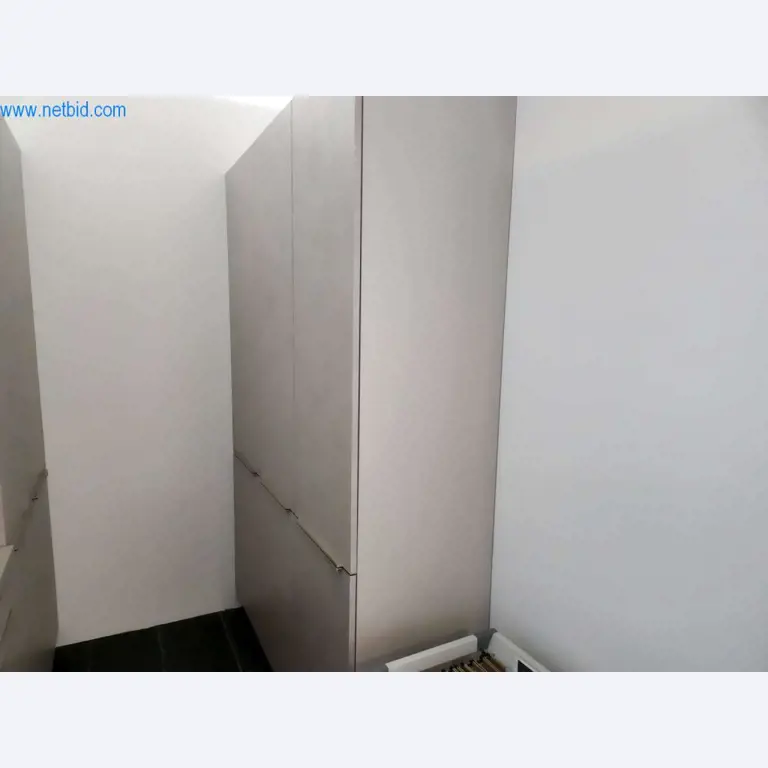 Vestavěné kuchyně, nábytek do obývacího pokoje, koupelnový nábytek, dekorační materiály a kuchyňské elektrospotřebiče-2