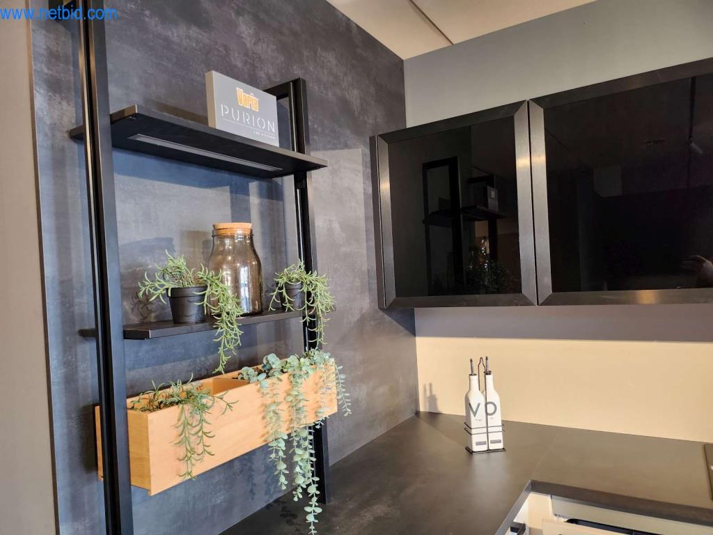 Cuisines intégrées, meubles de salon, meubles de salle de bain, matériel de décoration et appareils électroménagers de cuisine-10