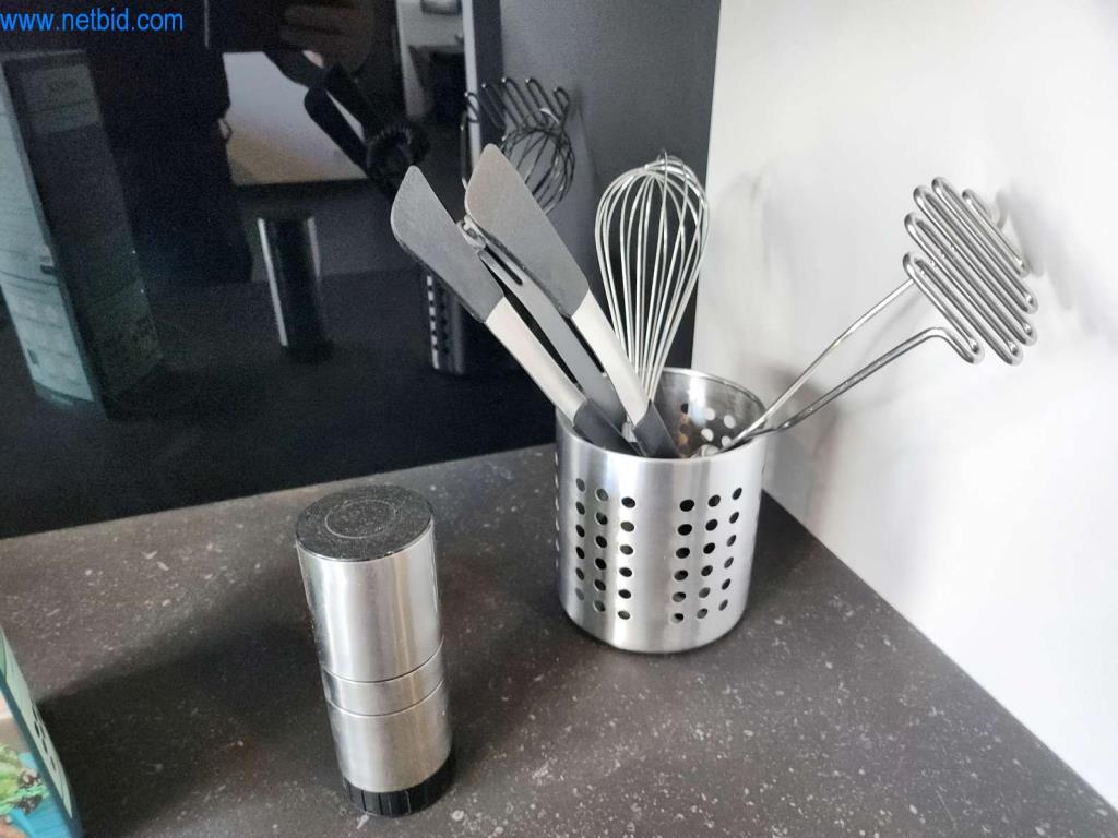 Cuisines intégrées, meubles de salon, meubles de salle de bain, matériel de décoration et appareils électroménagers de cuisine-13