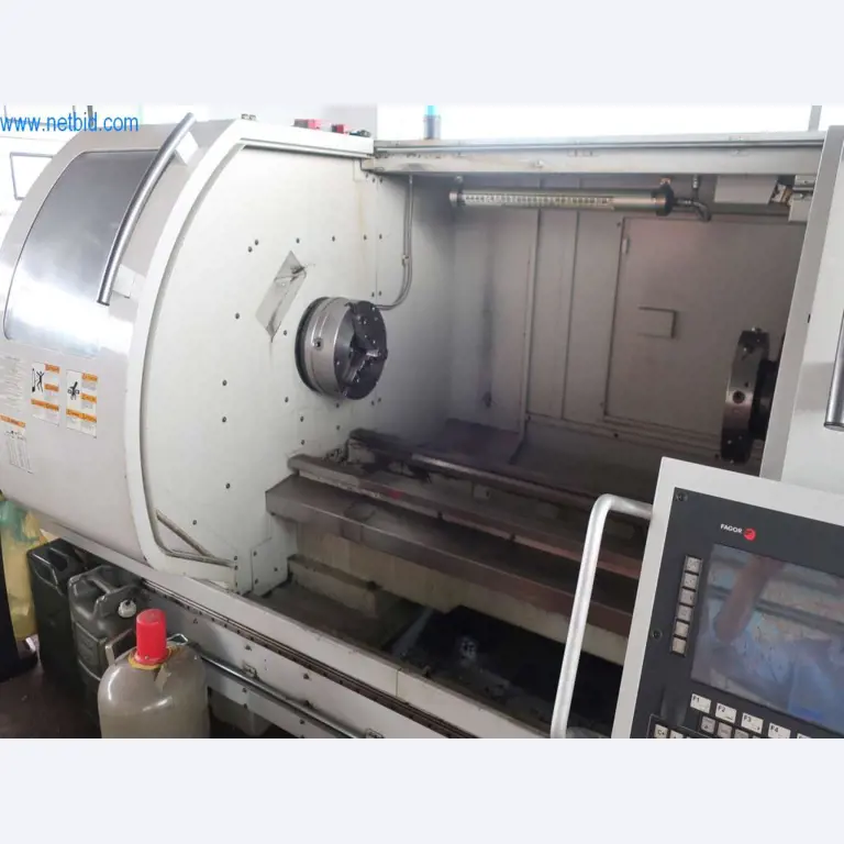 Torno CNC en buen estado
-3