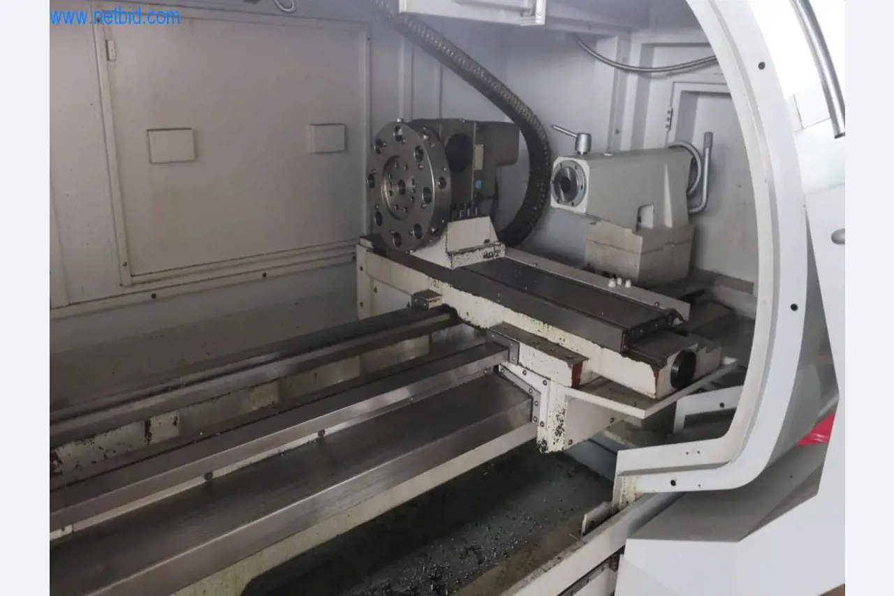 Torno CNC en buen estado
-4
