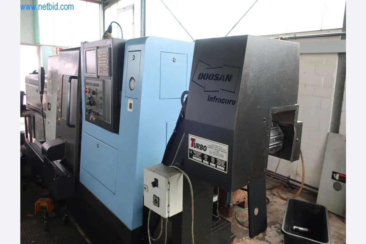 Gepflegte CNC Drehmaschine -2