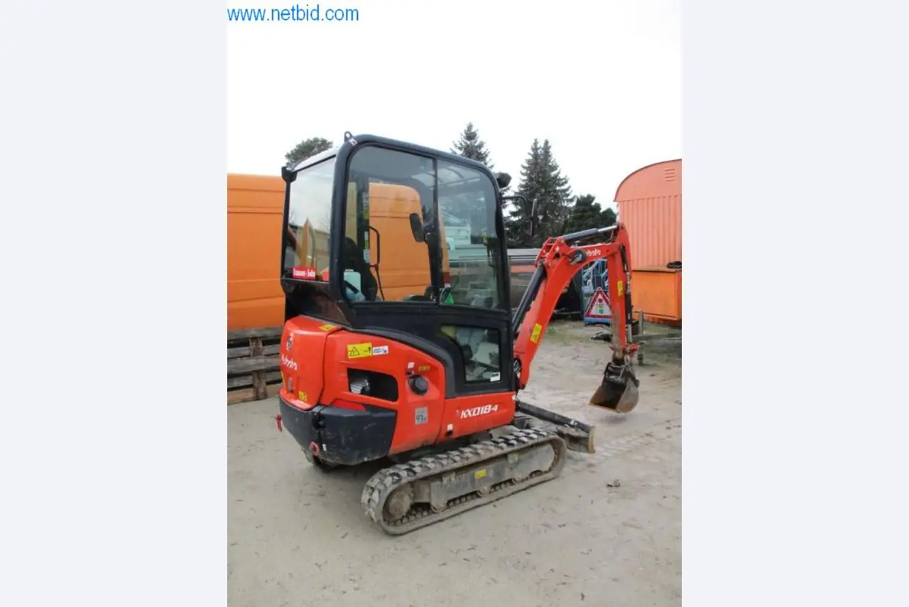 Machines from the field of civil engineering / fiberglass laying-13