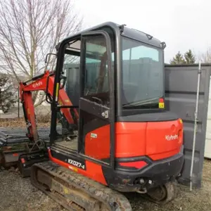 Kompaktní rypadlo Kubota KX027-4