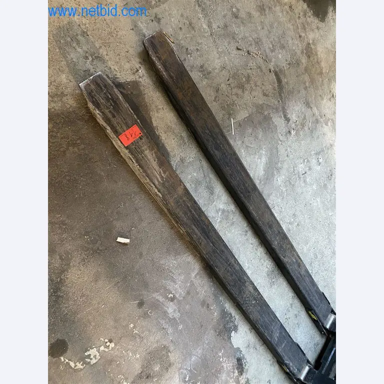 Provozní a kancelářské vybavení dopravního podniku-1