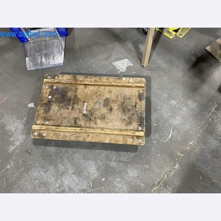 Provozní a kancelářské vybavení dopravního podniku-3