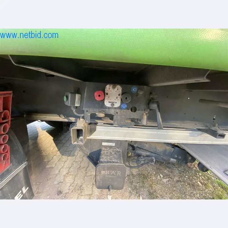 Equipamiento operativo y de oficina de una empresa de transportes-15