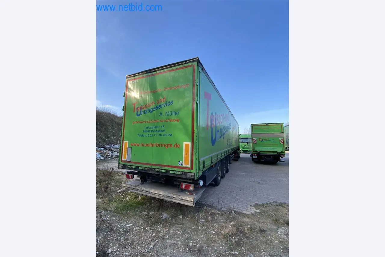Equipamiento operativo y de oficina de una empresa de transportes-6
