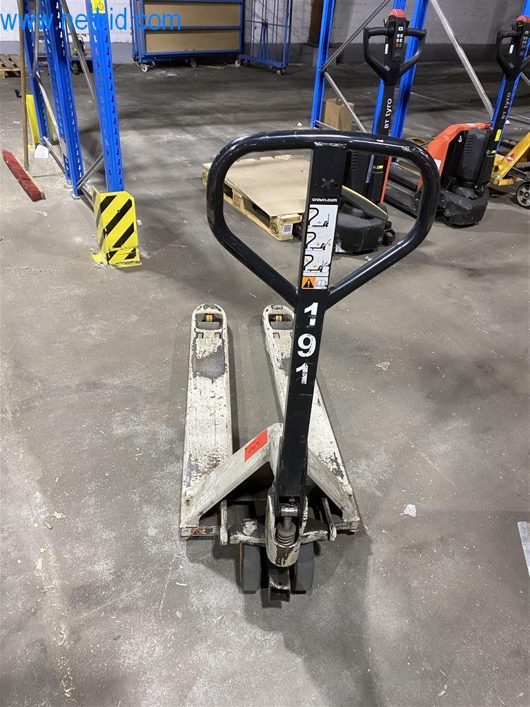 Equipamiento operativo y de oficina de una empresa de transportes-2