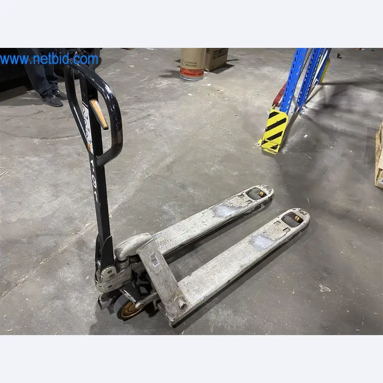 Bedrijfs- en kantooruitrusting van een transportbedrijf-3