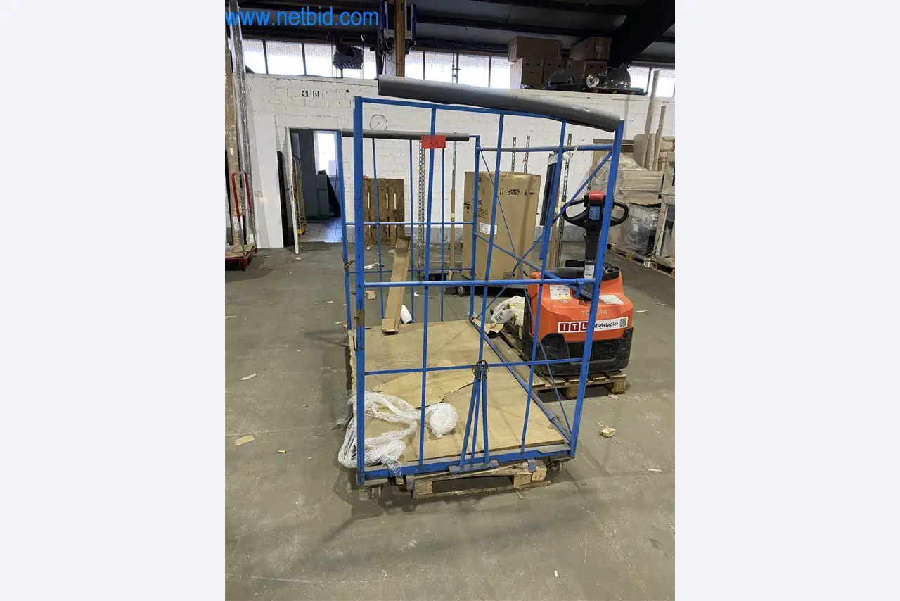 Provozní a kancelářské vybavení dopravního podniku-1