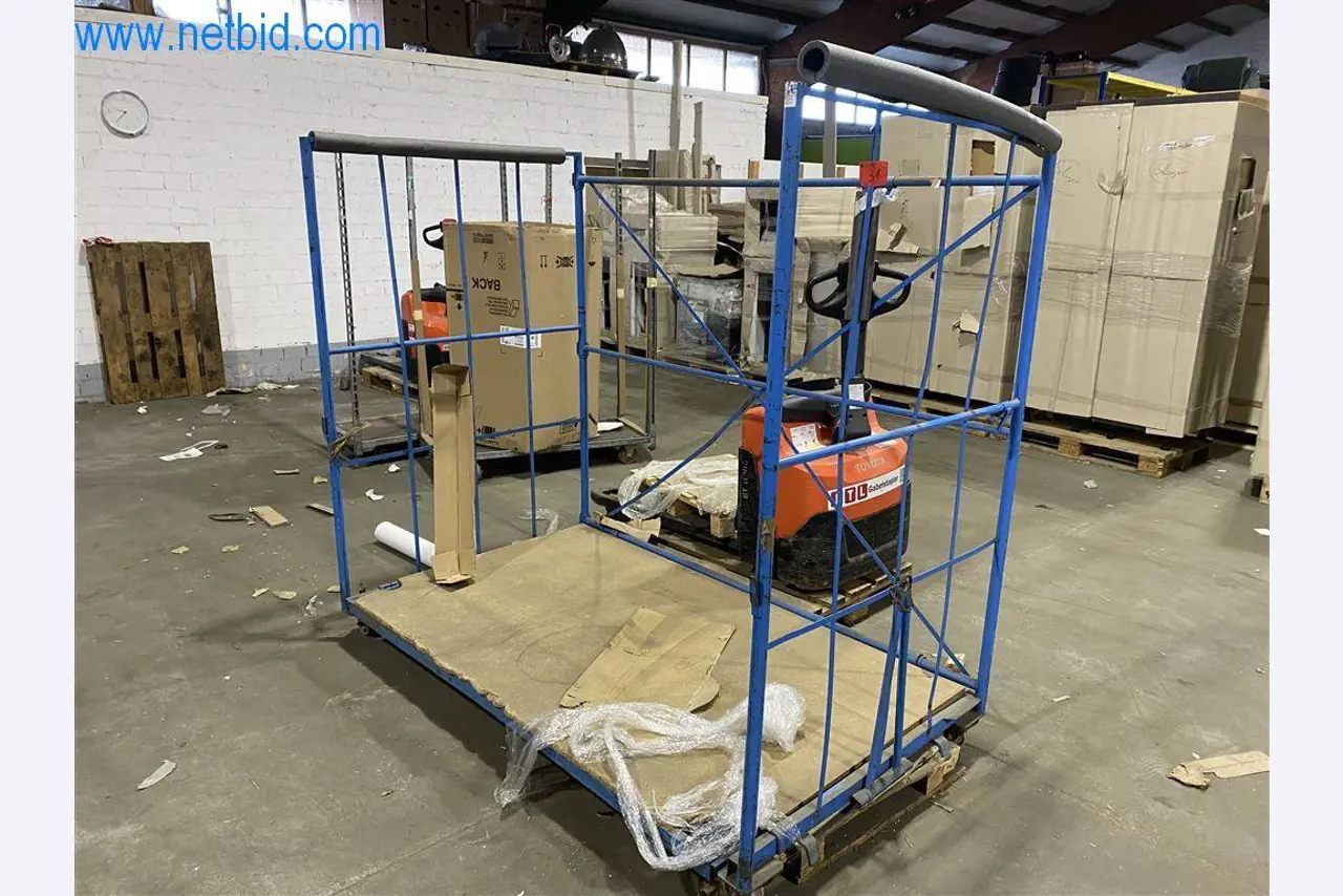 Provozní a kancelářské vybavení dopravního podniku-2