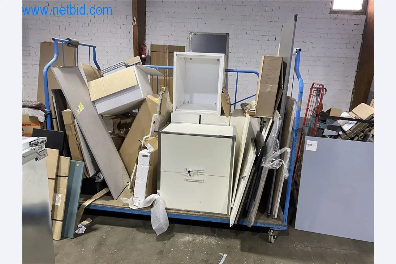 Provozní a kancelářské vybavení dopravního podniku-4