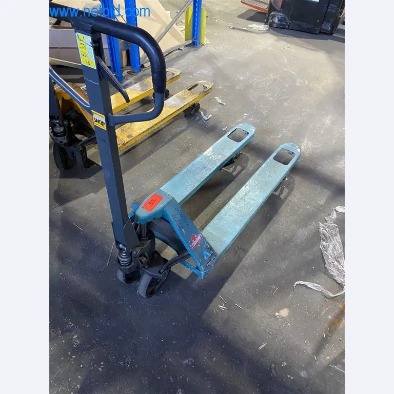 Provozní a kancelářské vybavení dopravního podniku-1