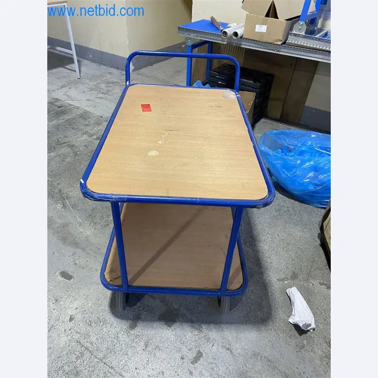 Equipamiento operativo y de oficina de una empresa de transportes-2