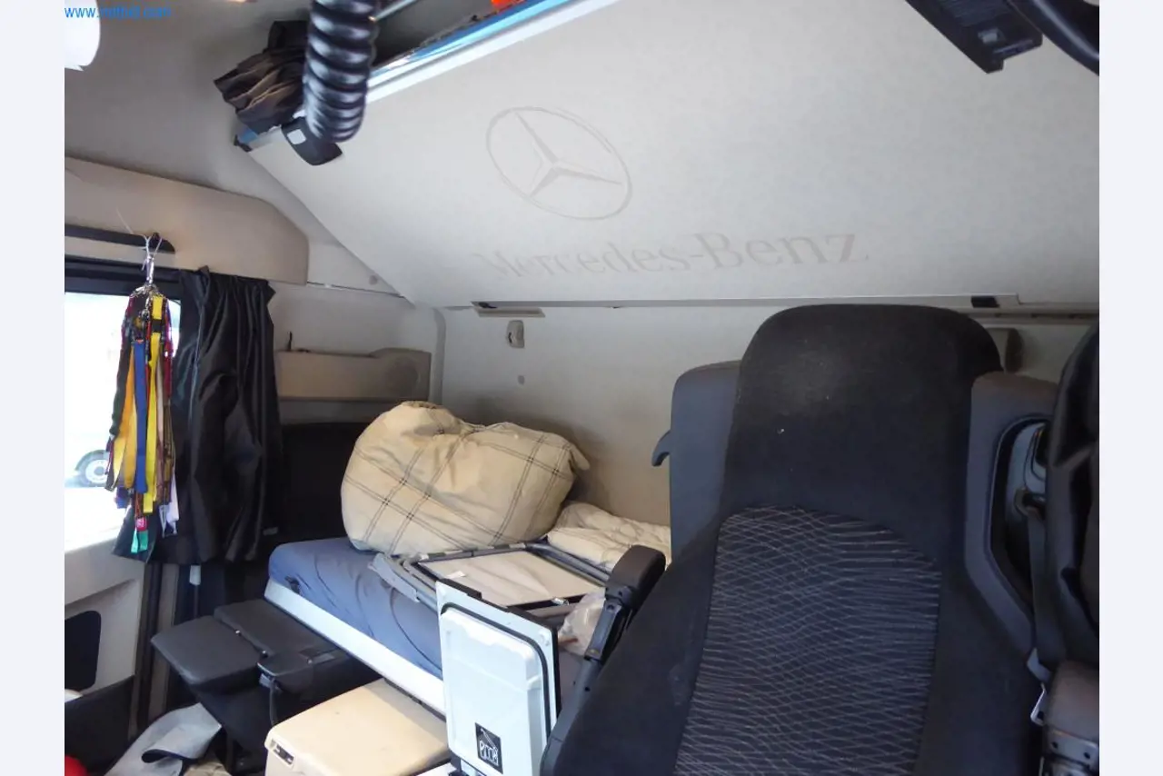 Wyposażenie operacyjne i biurowe firmy transportowej-10
