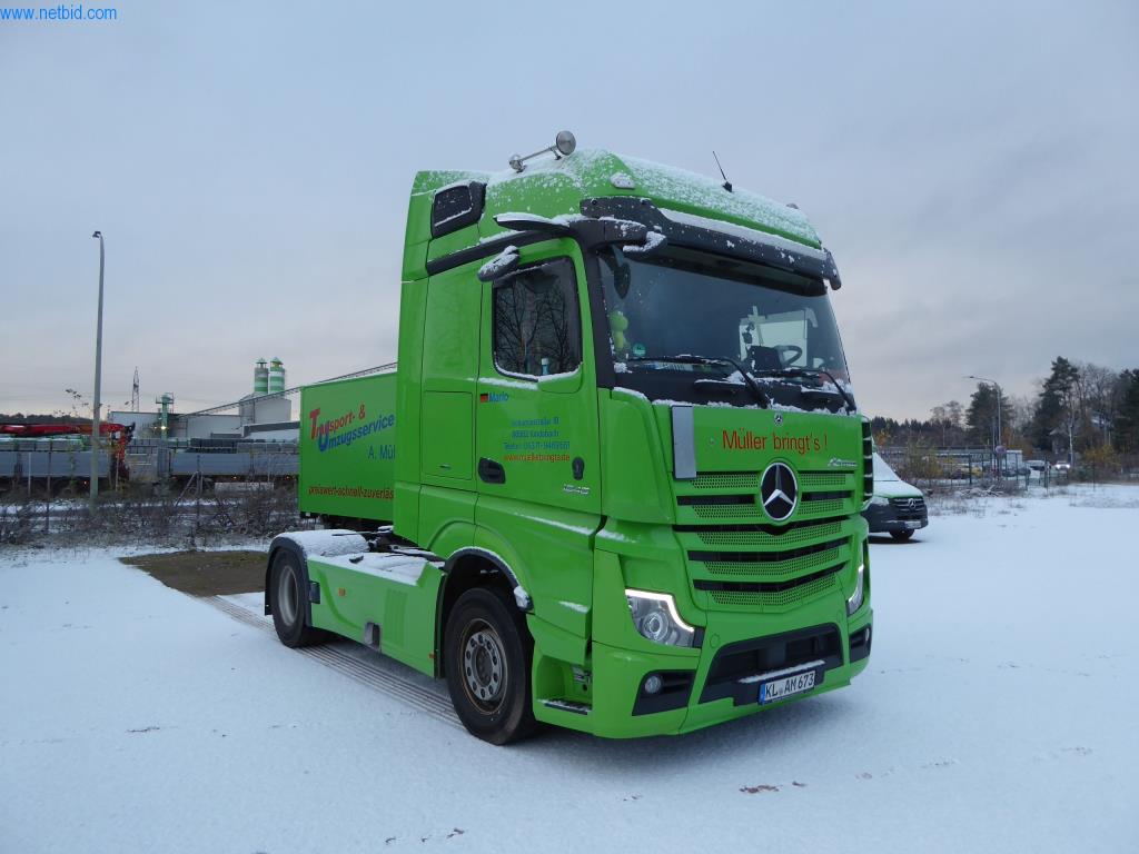 Operating and office equipment of a forwarding company-2