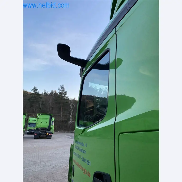 Material de exploração e de escritório de uma empresa de transportes-12